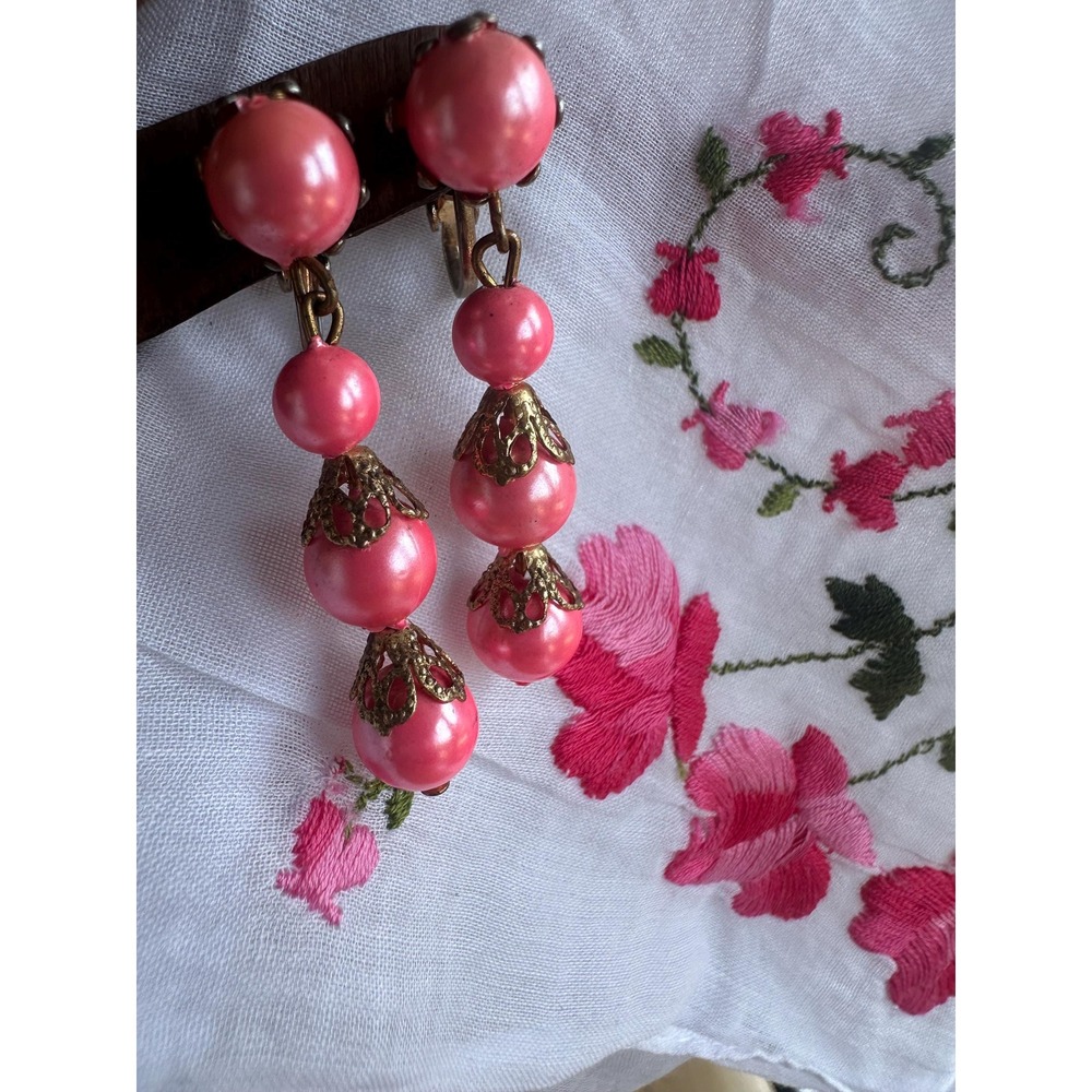 Vtg 1950s Pink Faux Pearl Earrings Long Dangle Filigre Clip On Statement Jewelry